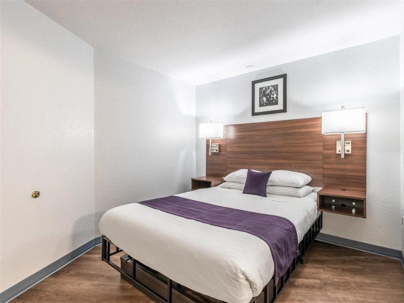Americas Best Value Inn Сърси Екстериор снимка