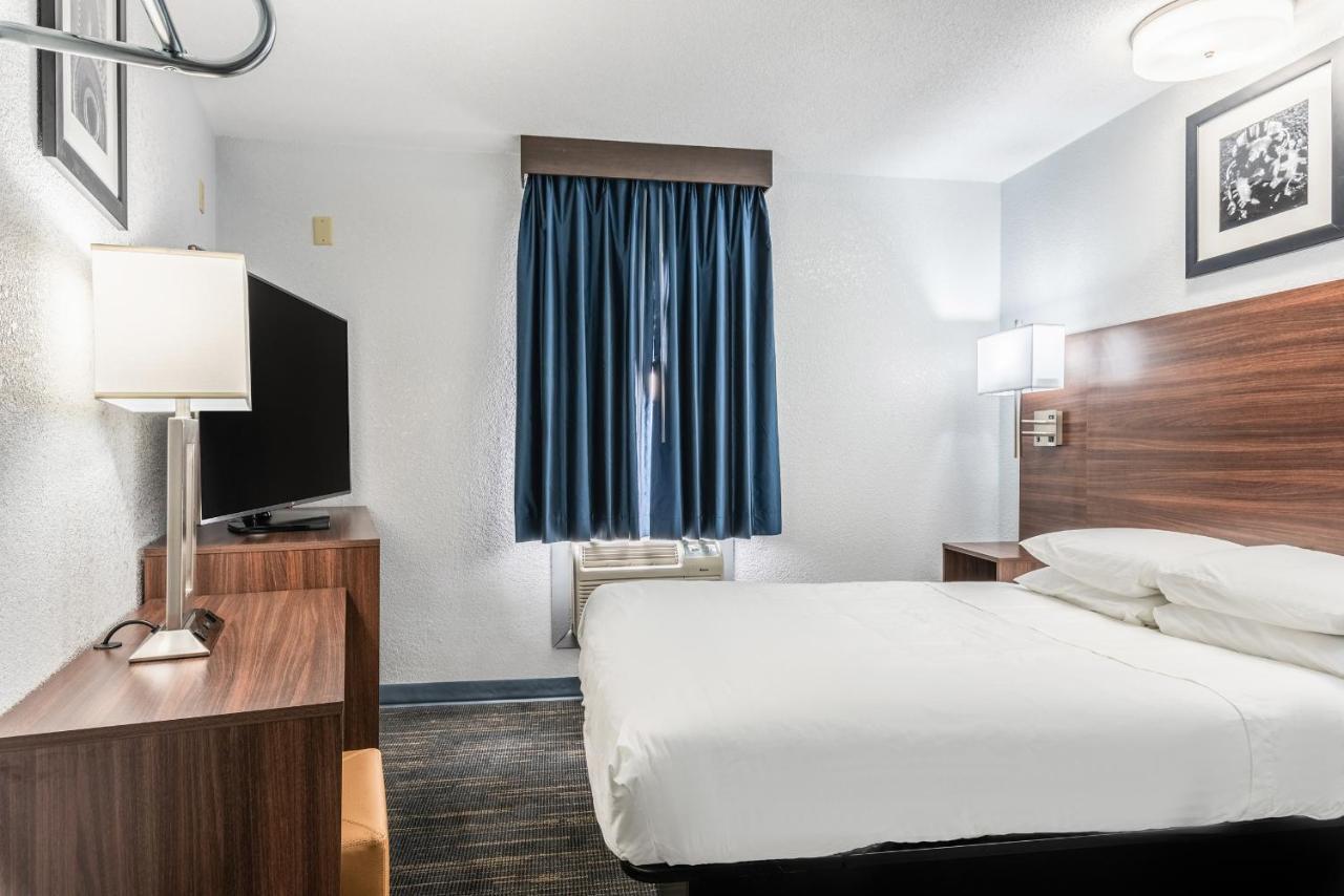 Americas Best Value Inn Сърси Екстериор снимка